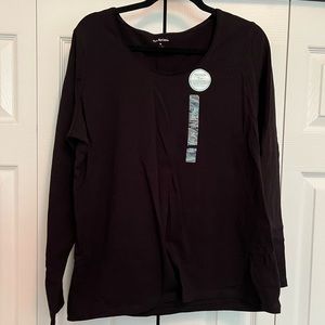 Women’s long sleeve black shirt